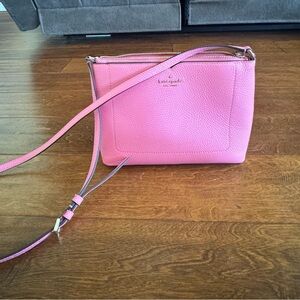 Kate Spade Pink Crossbody bag! Like New!